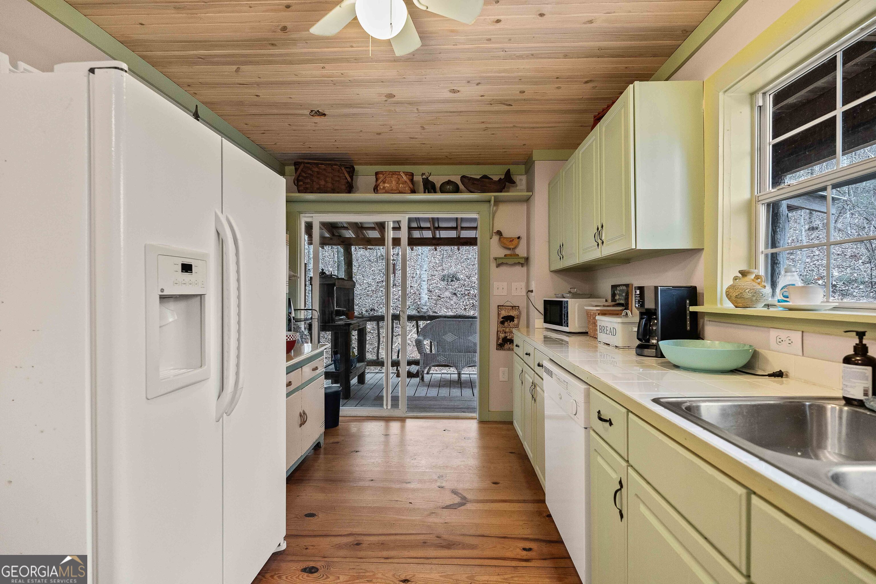 523 Rainbow Creek Road