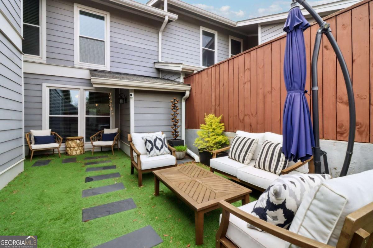 4988 Meadow Lane