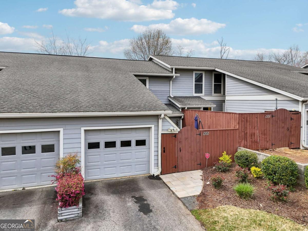 4988 Meadow Lane