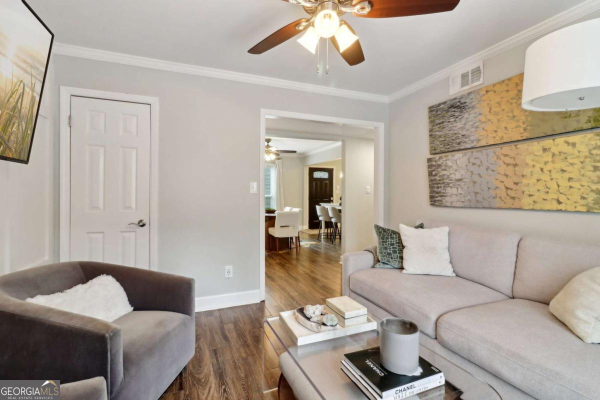 4988 Meadow Lane
