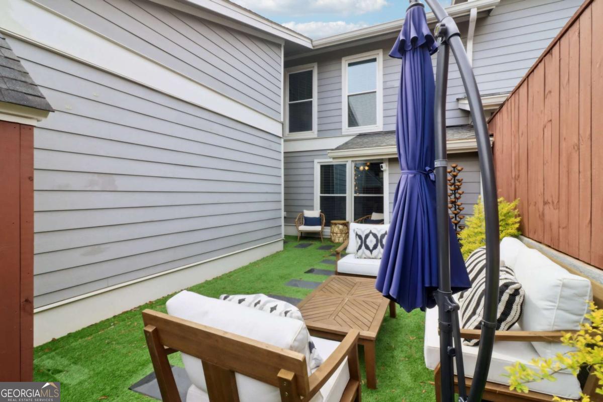 4988 Meadow Lane