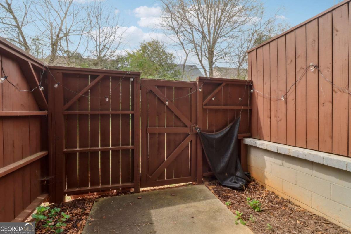 4988 Meadow Lane