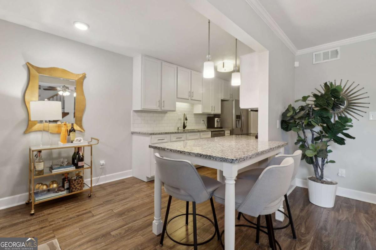 4988 Meadow Lane