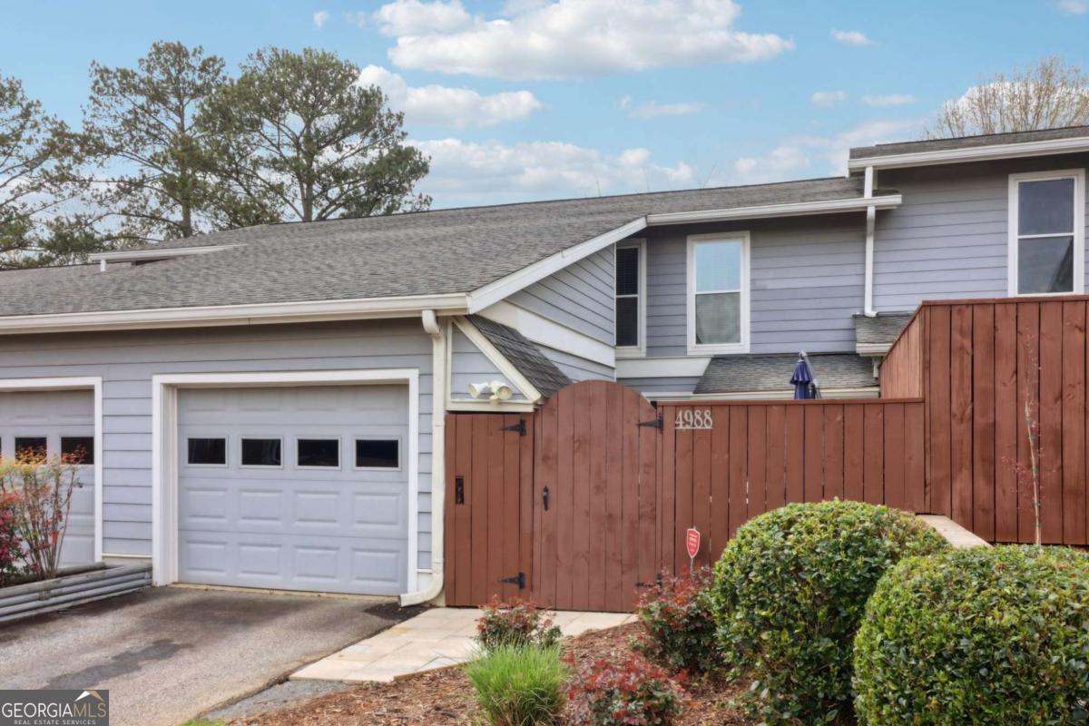 4988 Meadow Lane