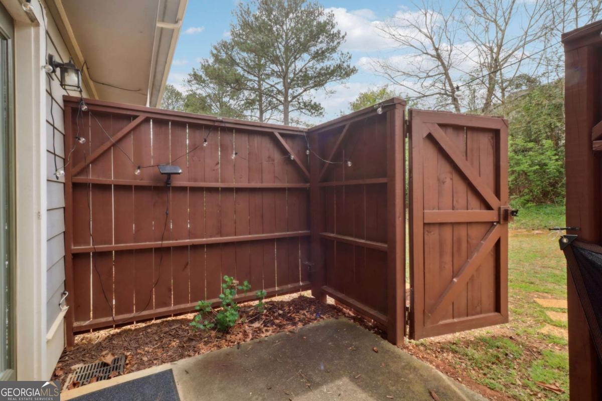 4988 Meadow Lane