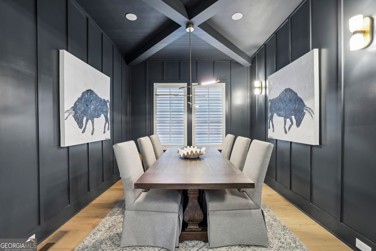 2583 Apple Valley Road