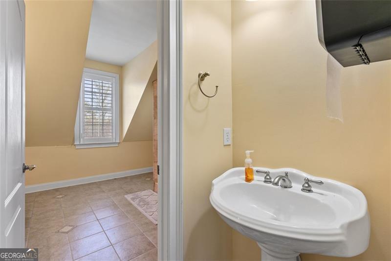 4437 BLUE RIDGE