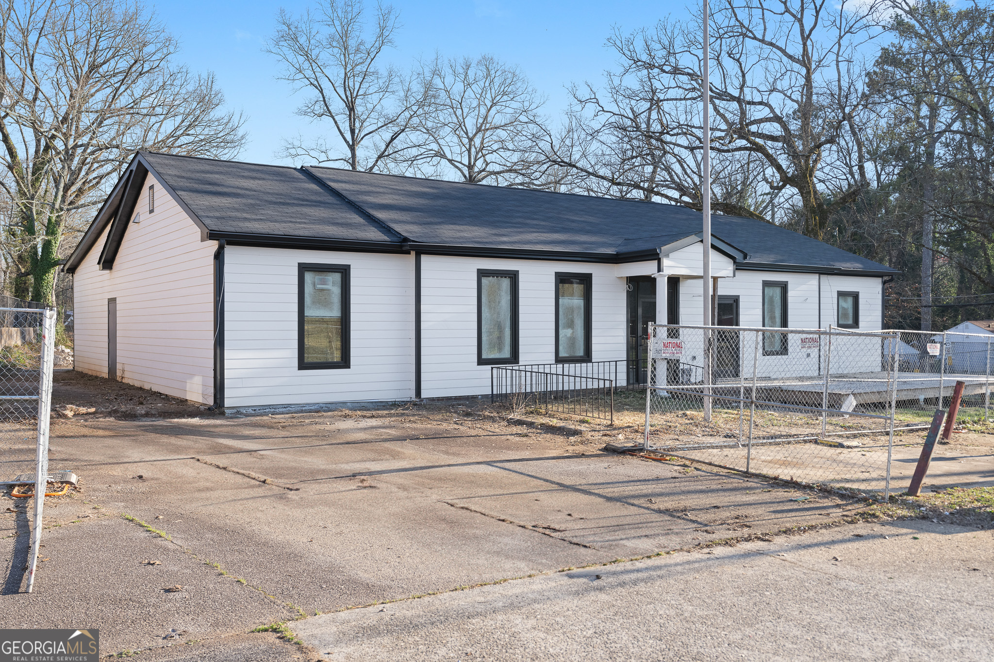 2358 Cascade Road SW