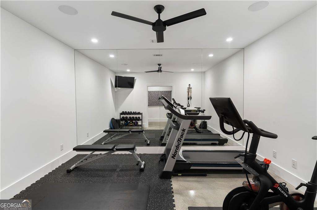 1299 Sunland Drive NE