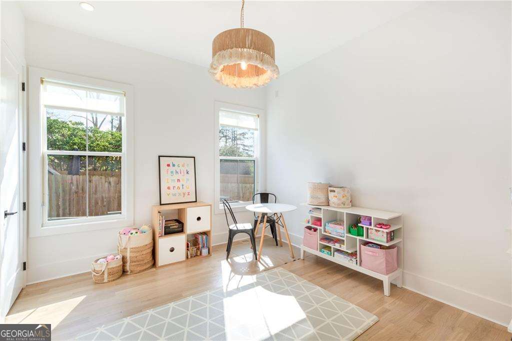 1299 Sunland Drive NE