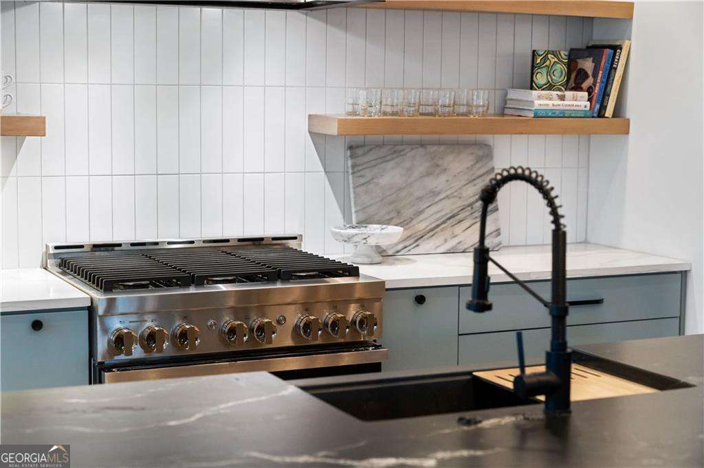 1299 Sunland Drive NE