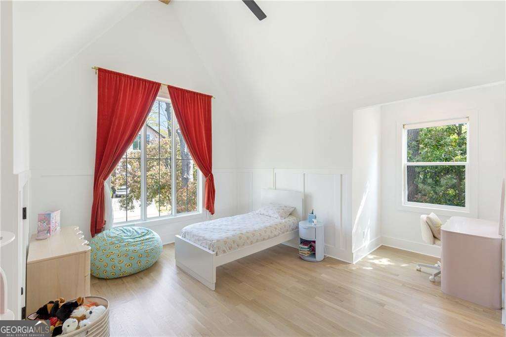 1299 Sunland Drive NE