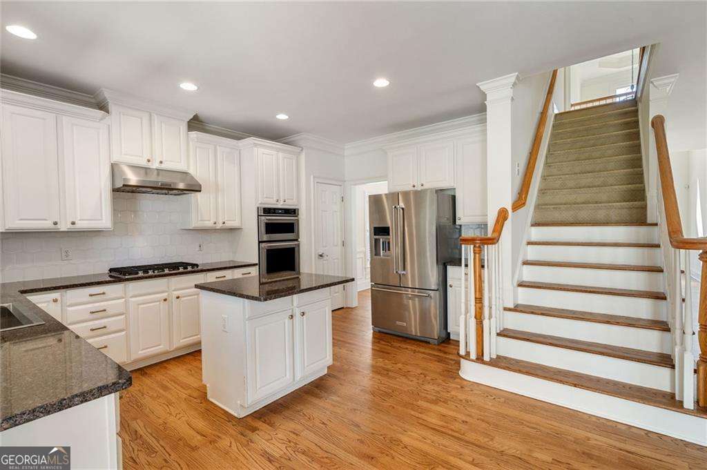 1662 Hartford Glen NE