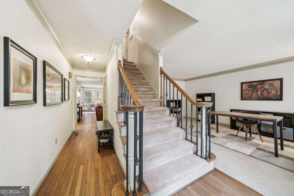 989 Vendue Drive
