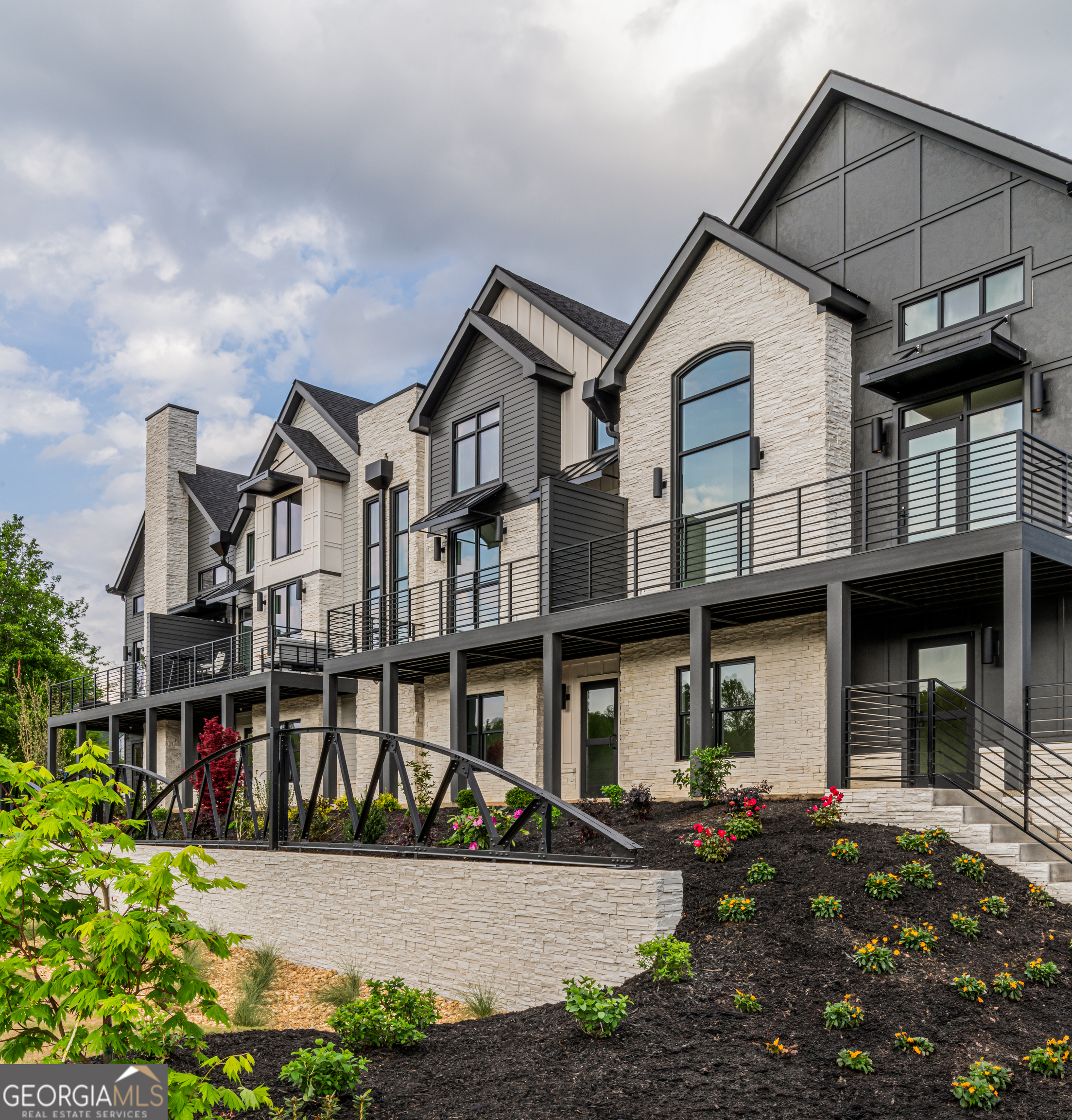 1281 #3 E Main Street