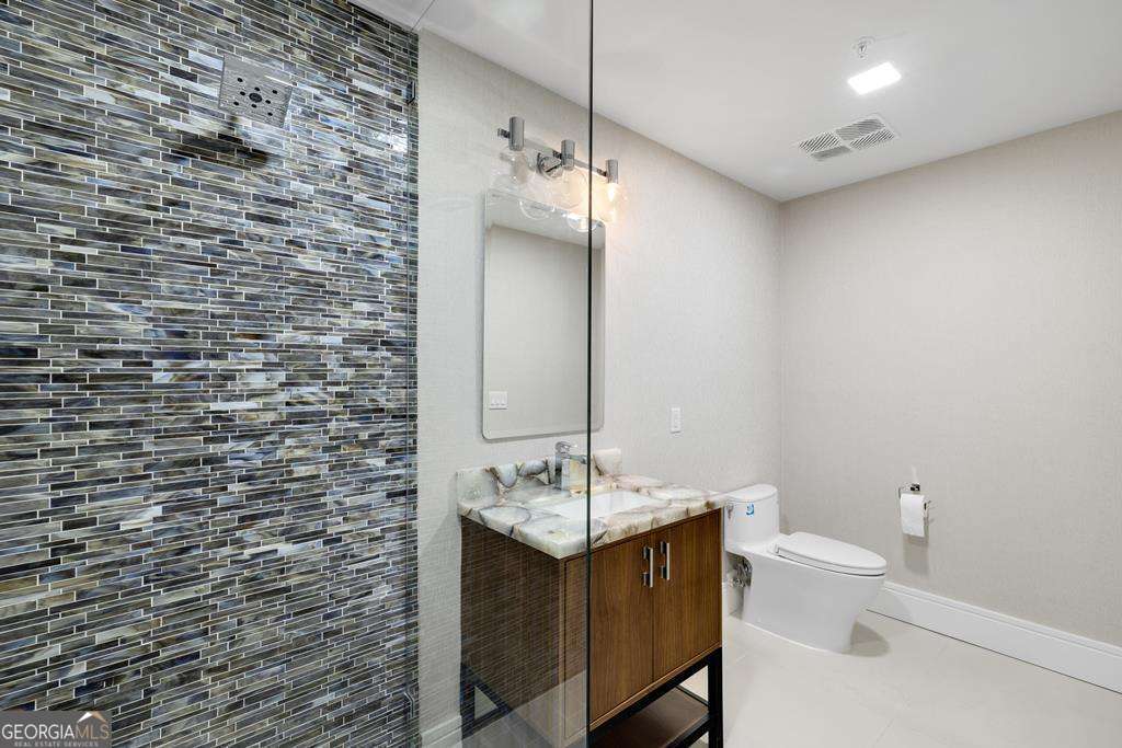 1281 #3 E Main Street