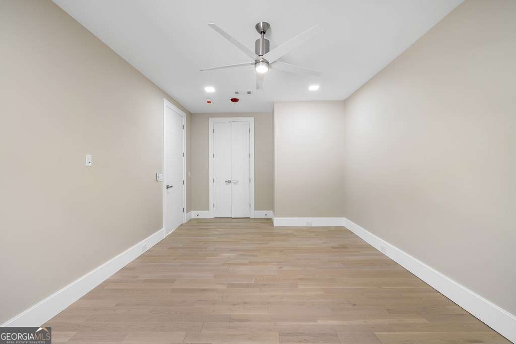 1281 #4 E Main Street