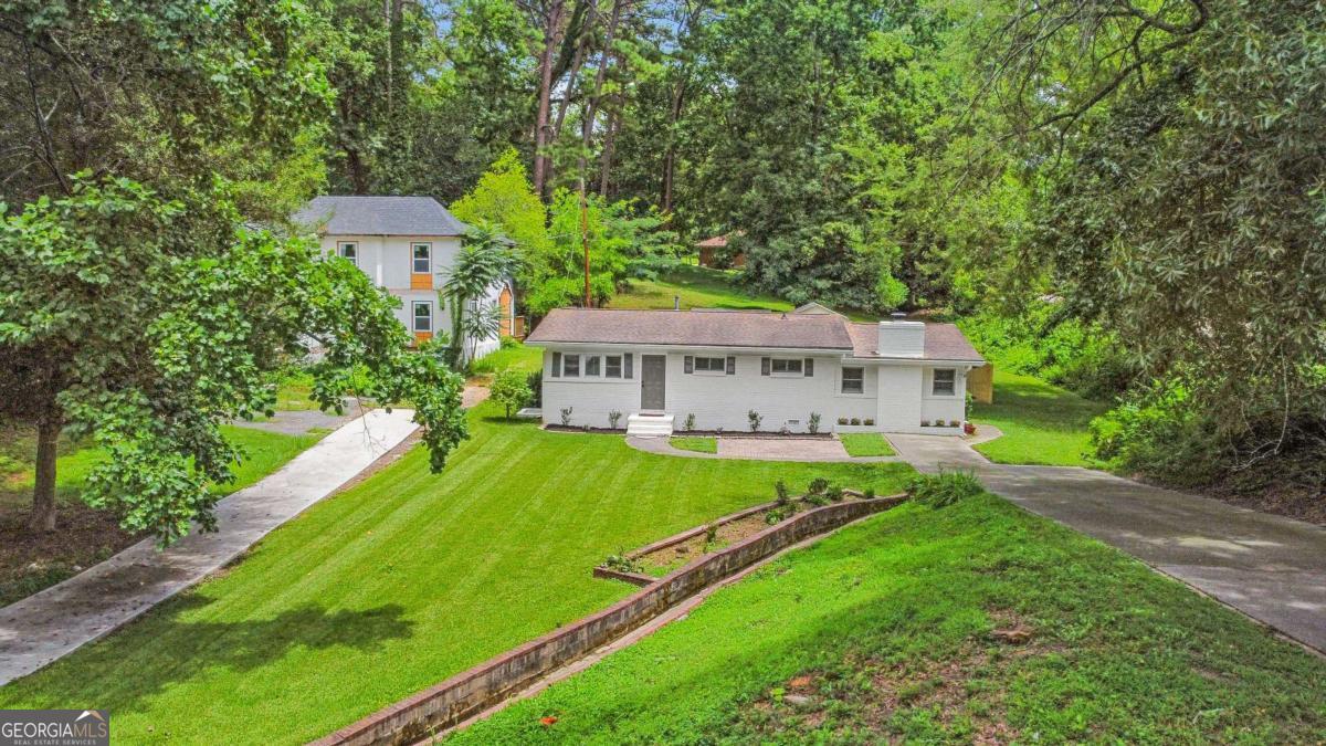 2037 Lenox Road NE