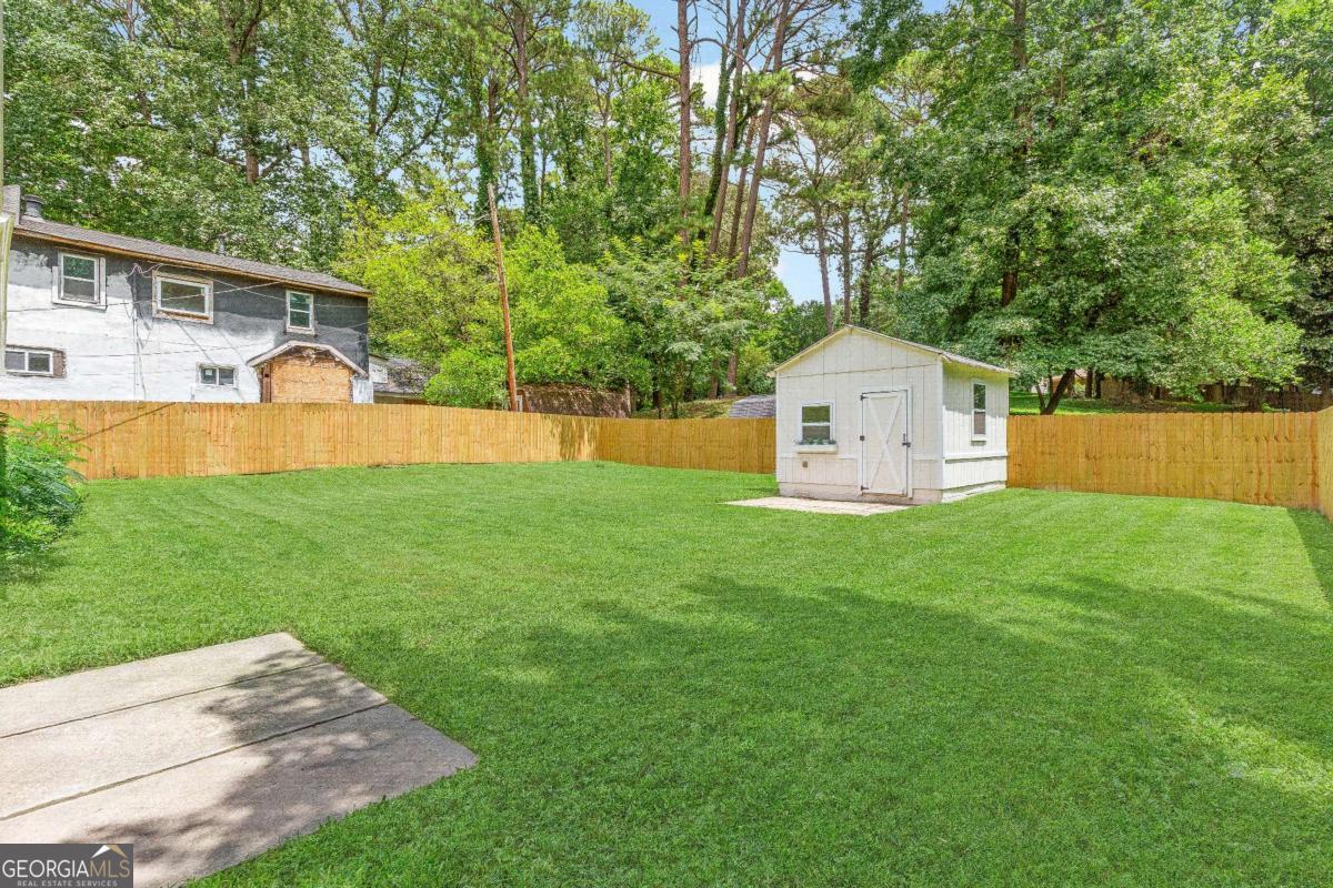 2037 Lenox Road NE
