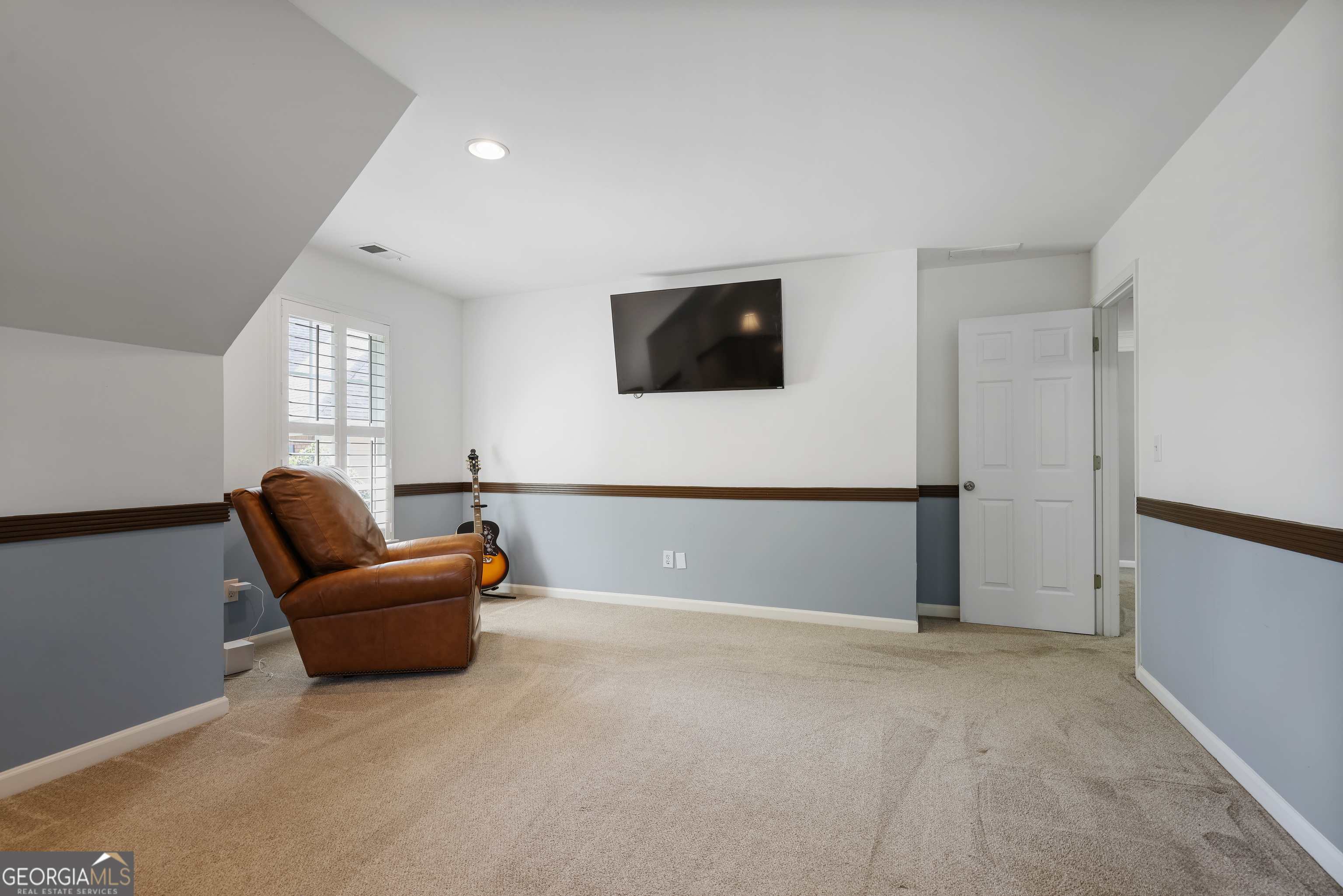 4044 Kenway Place SE