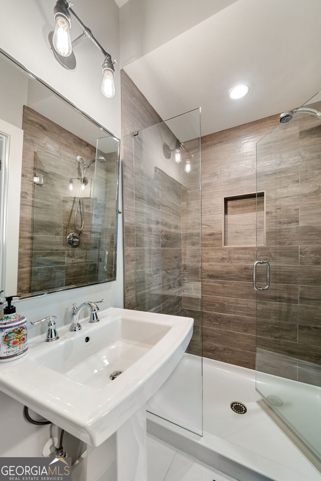 986 Mauldin Street SE