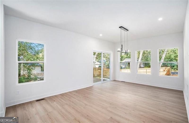 3105 Jones