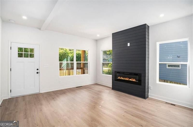 3105 Jones