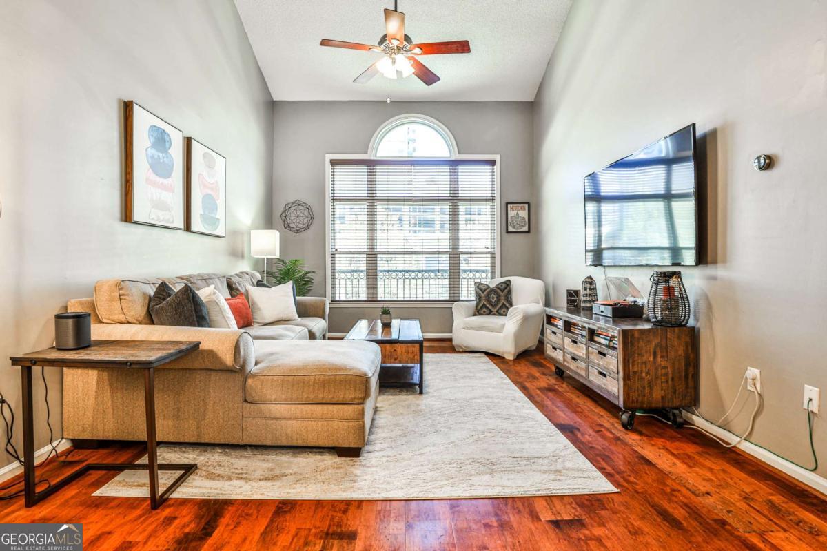 955 Juniper Street NE # 2322