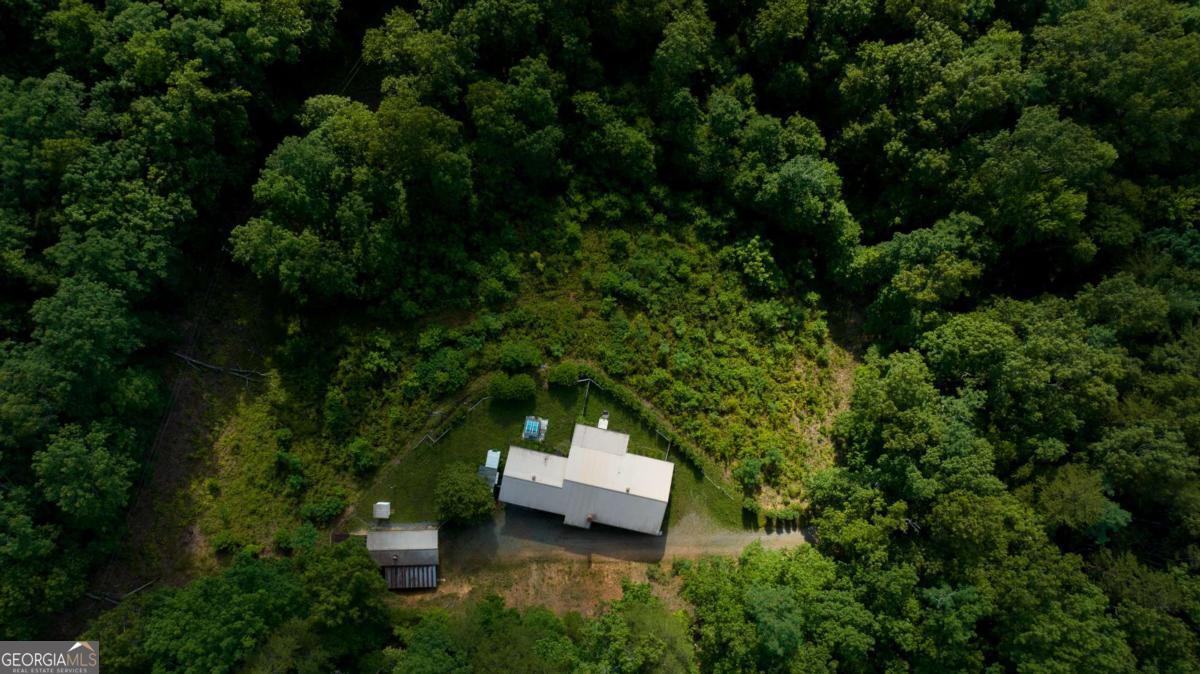 588 Pinetree Road