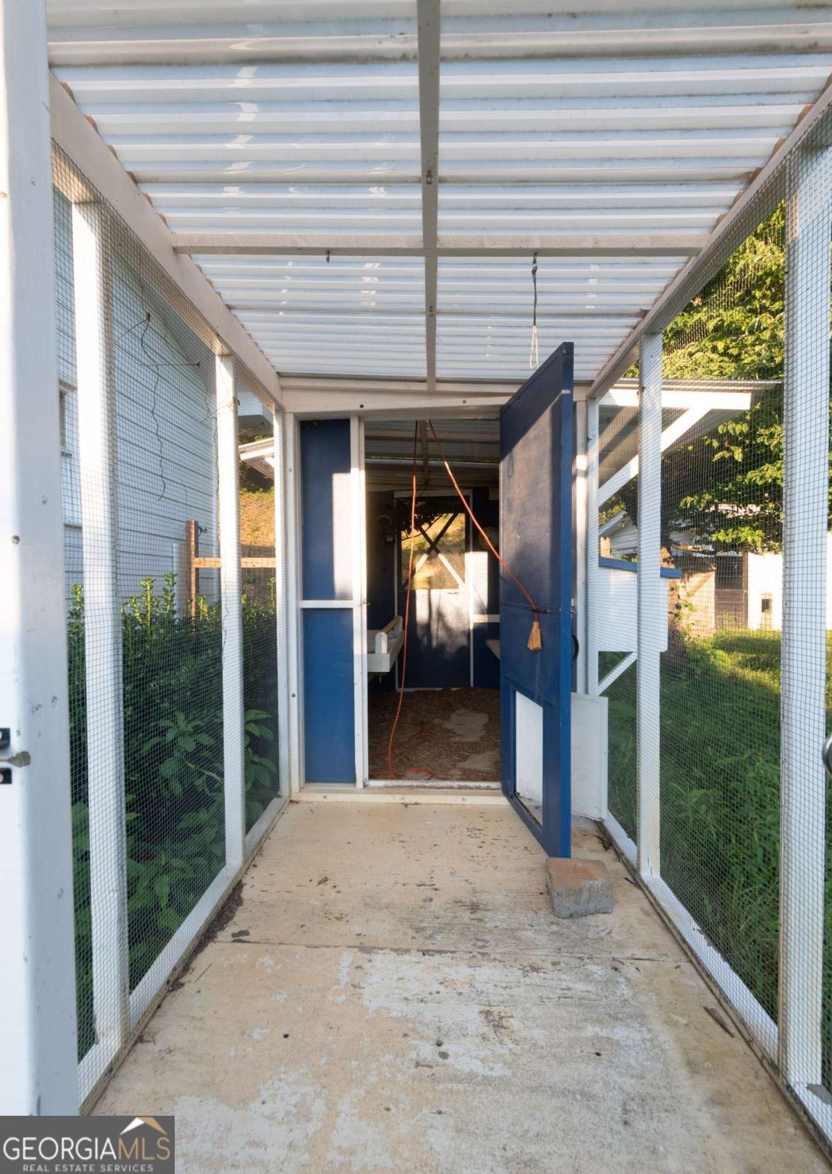 588 Pinetree Road