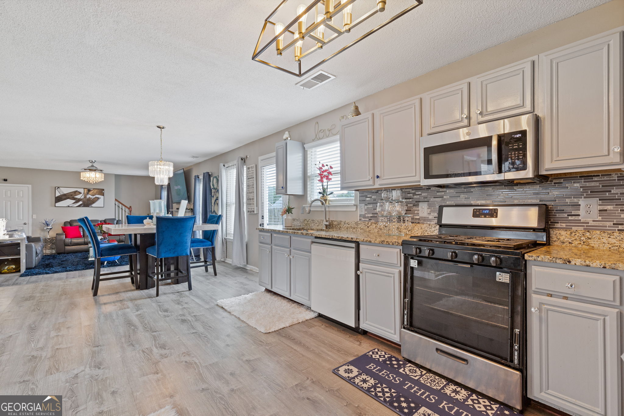 6637 CHASON WOODS Court