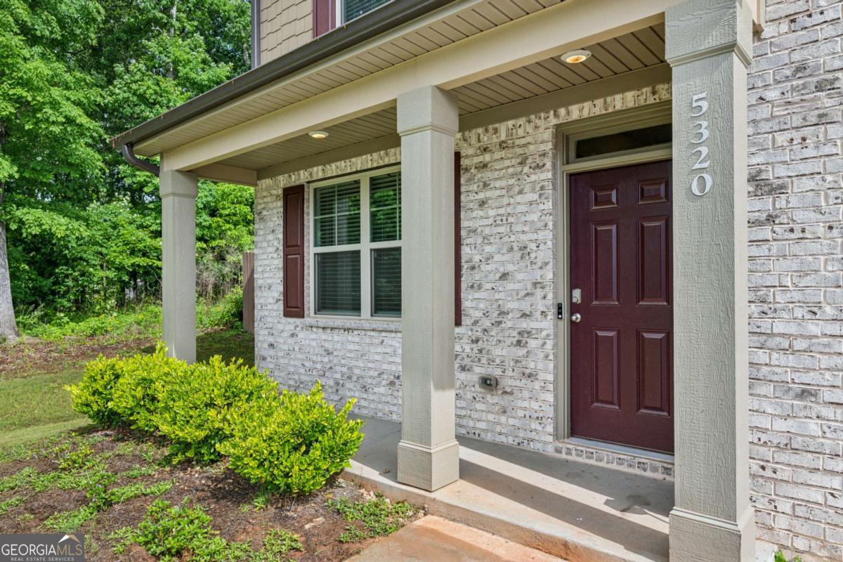 5320 Flat Rock Point