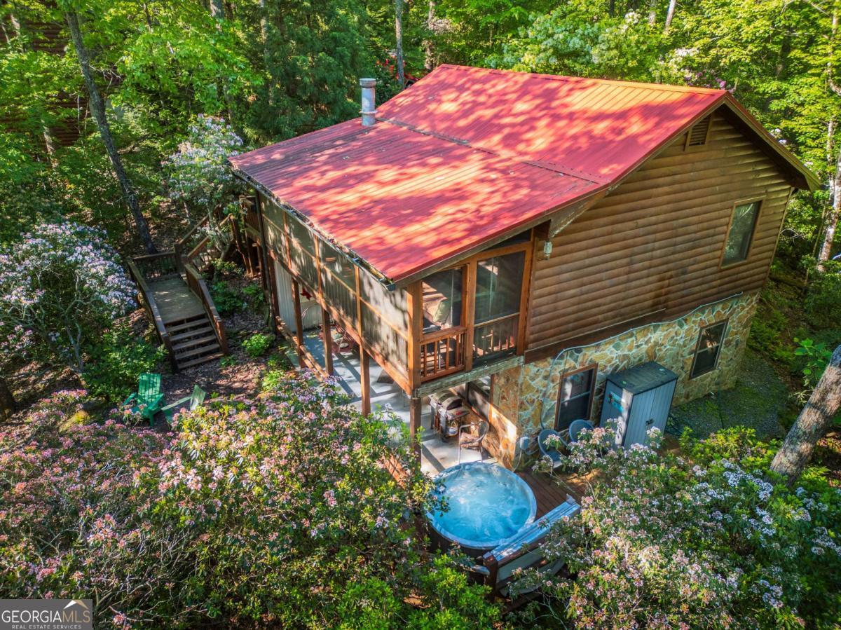 90 Holloway Circle