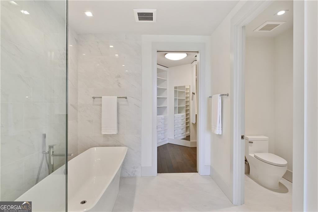 3107 Peachtree Road NE # 1005
