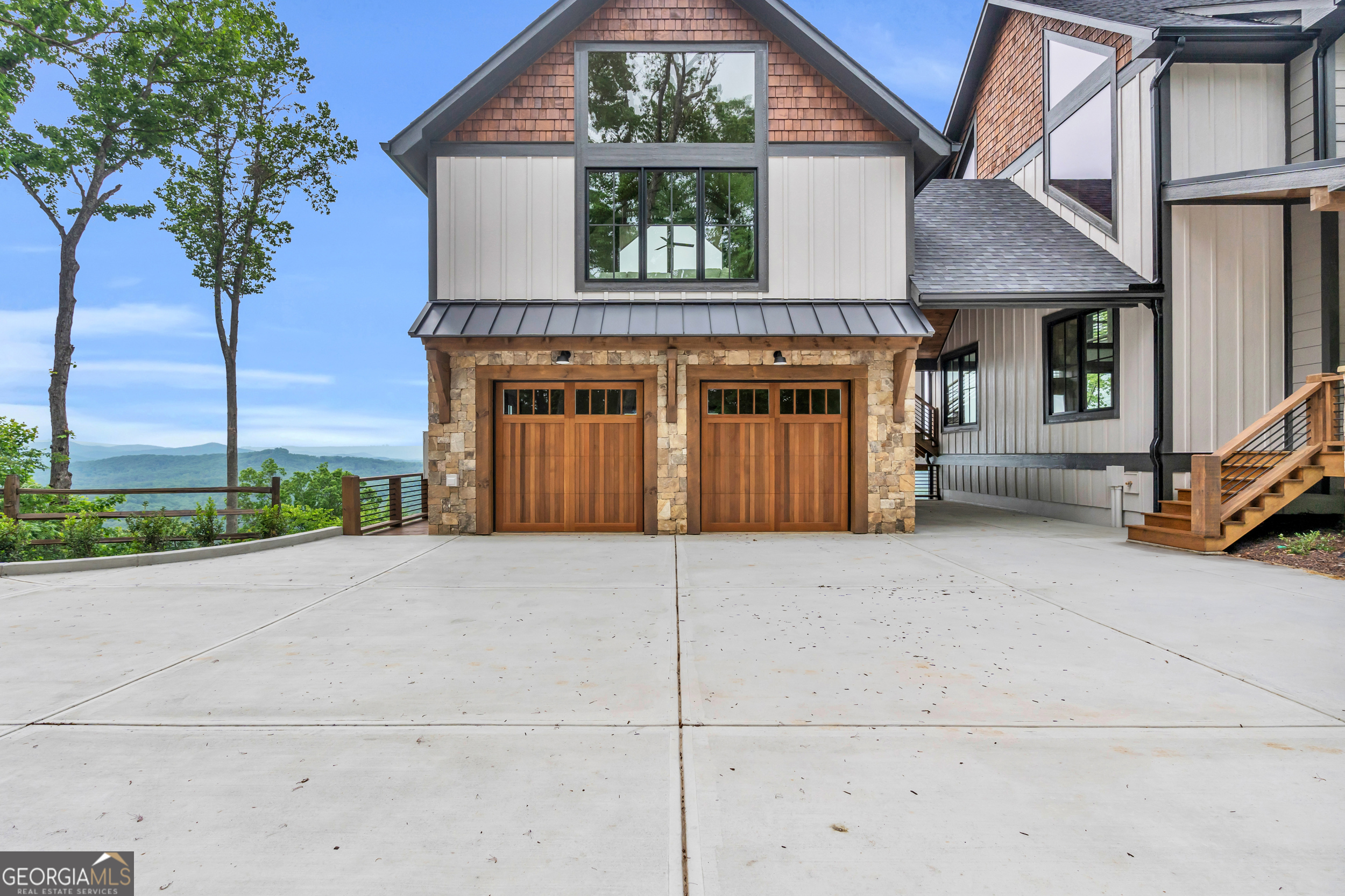 726 Overlook Drive