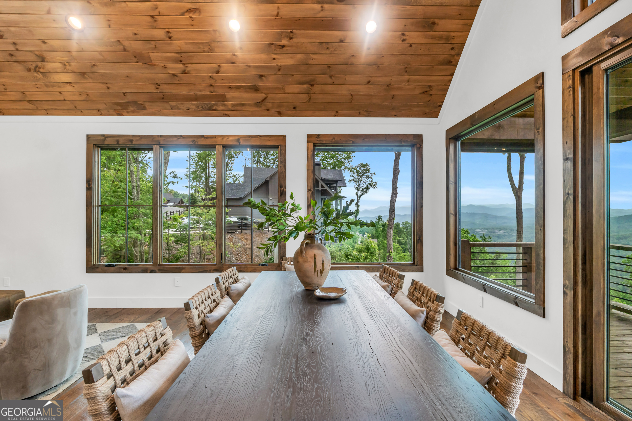 726 Overlook Drive
