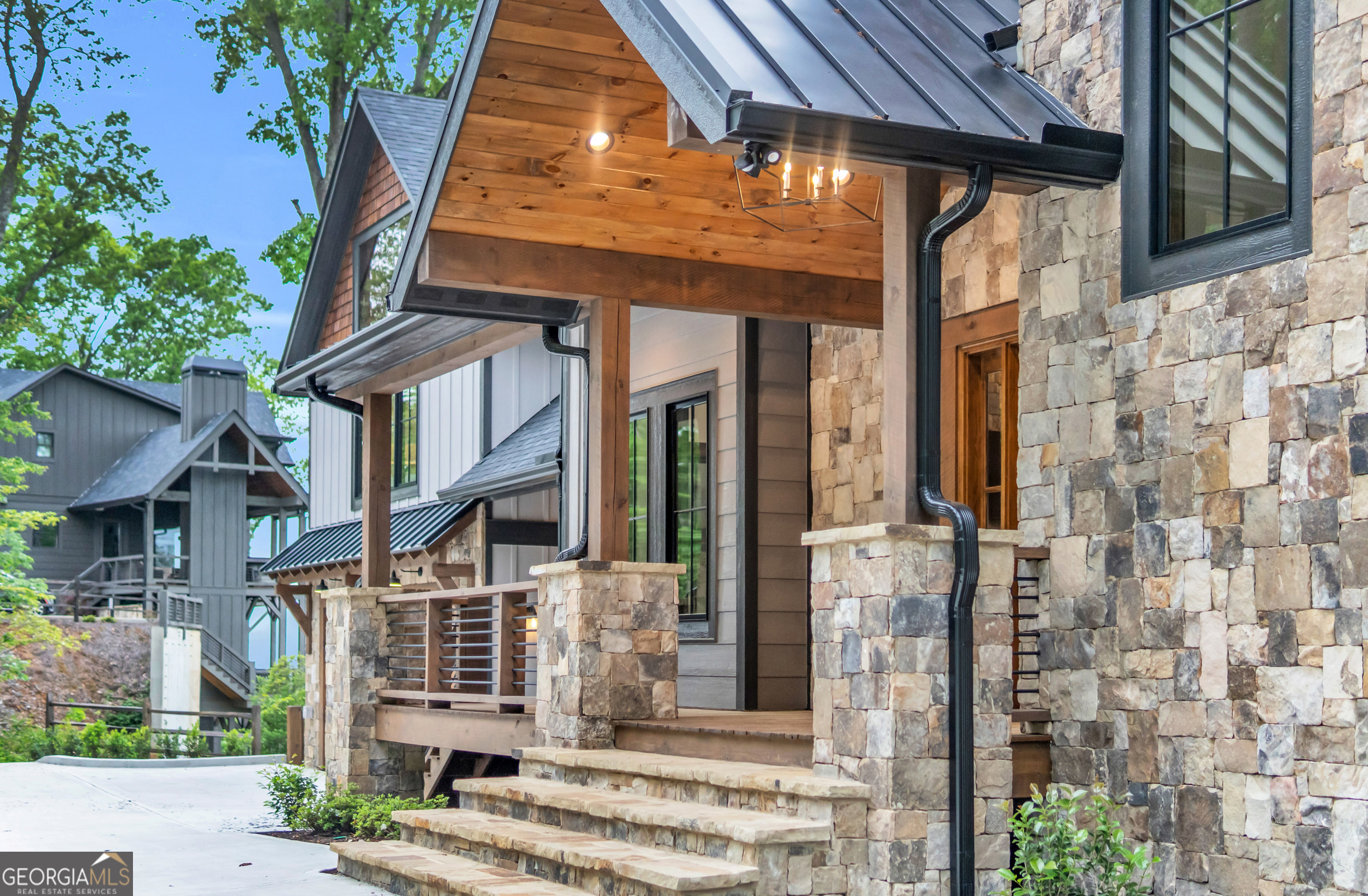 726 Overlook Drive