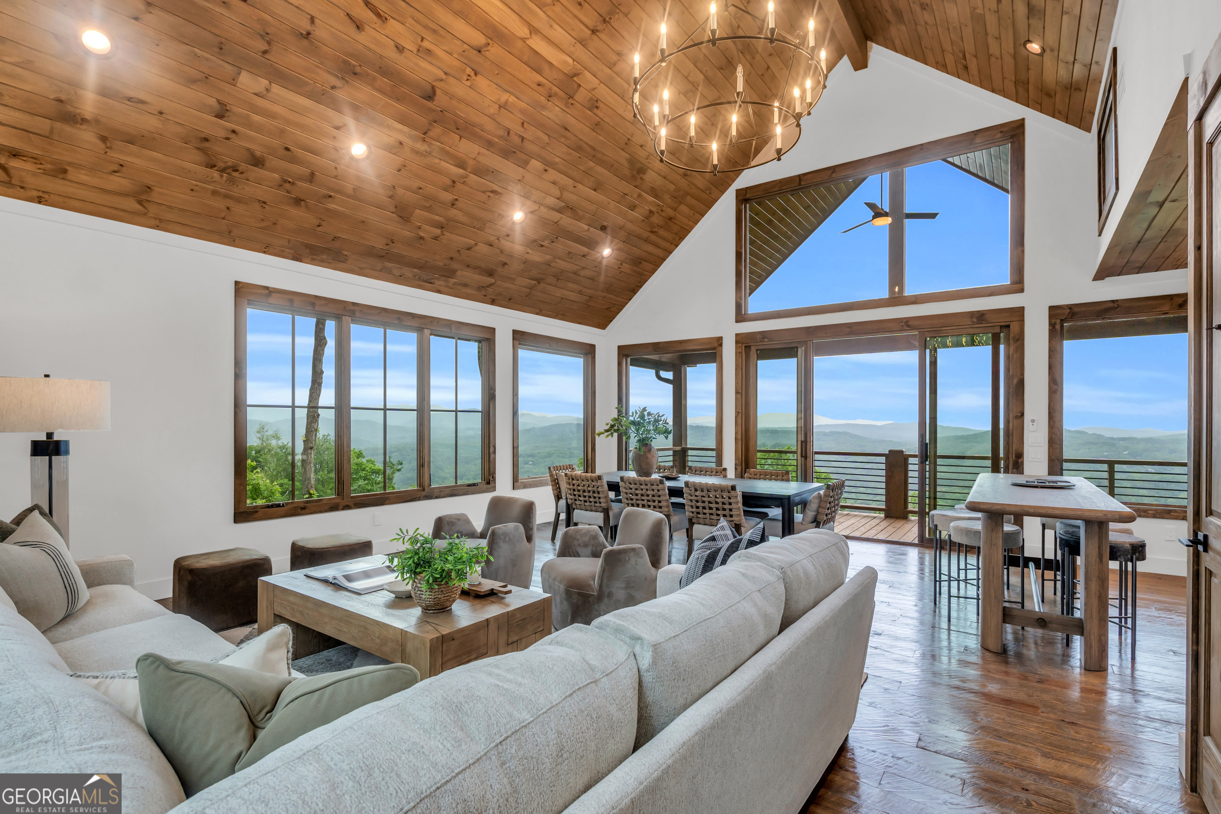 726 Overlook Drive