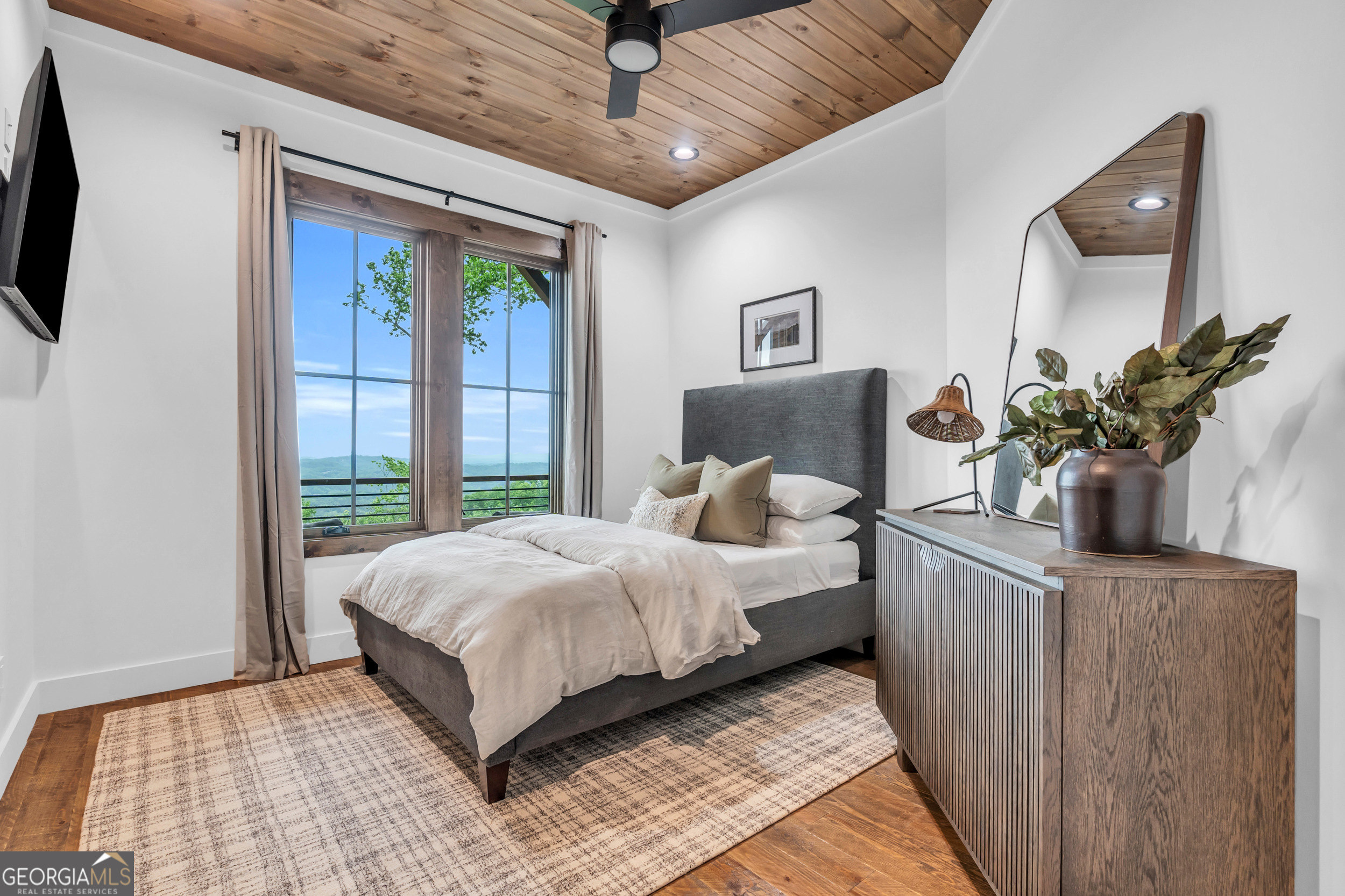 726 Overlook Drive