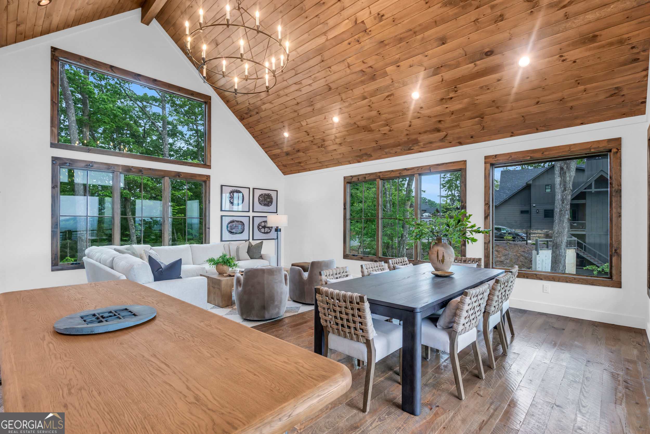726 Overlook Drive