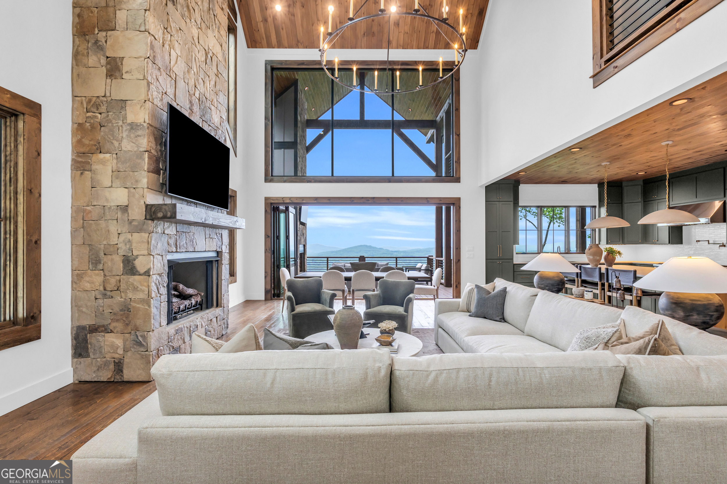726 Overlook Drive