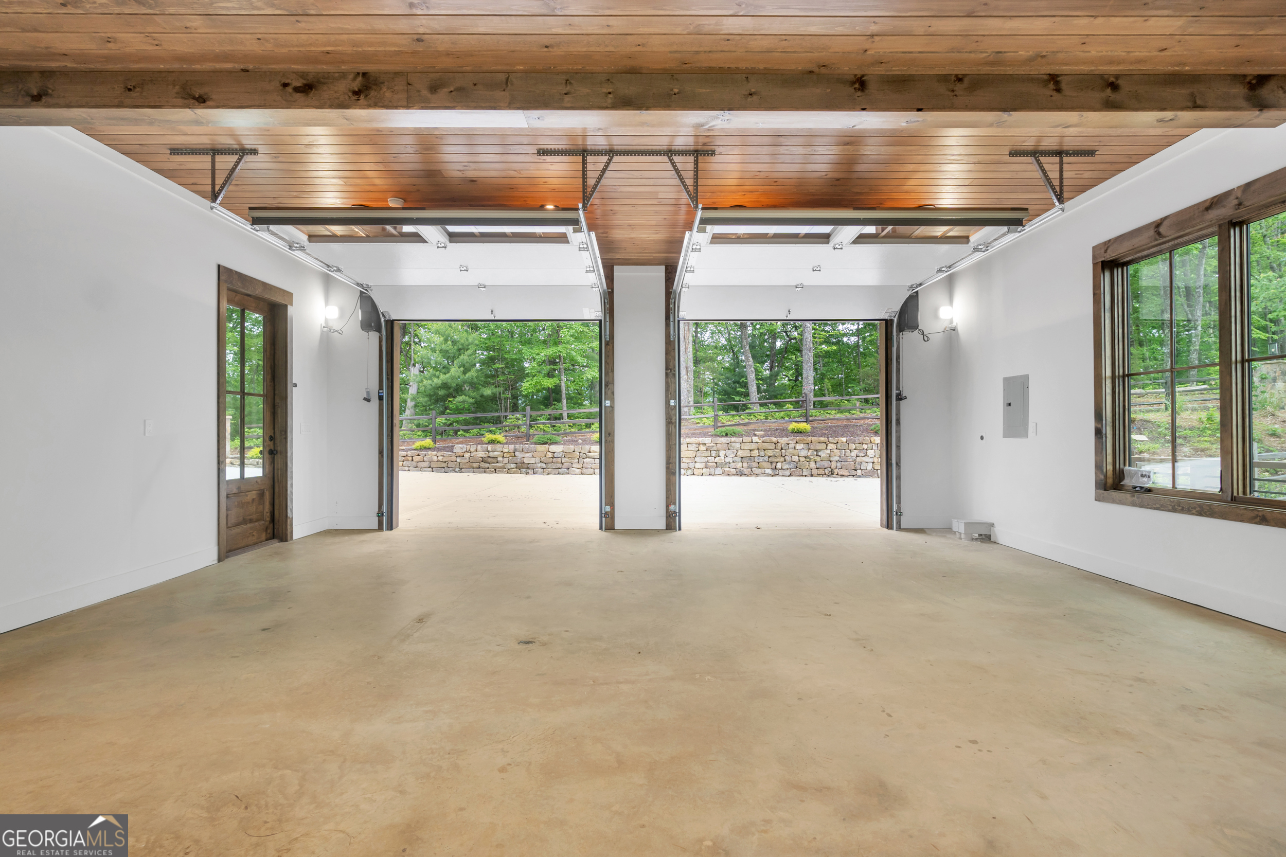 726 Overlook Drive
