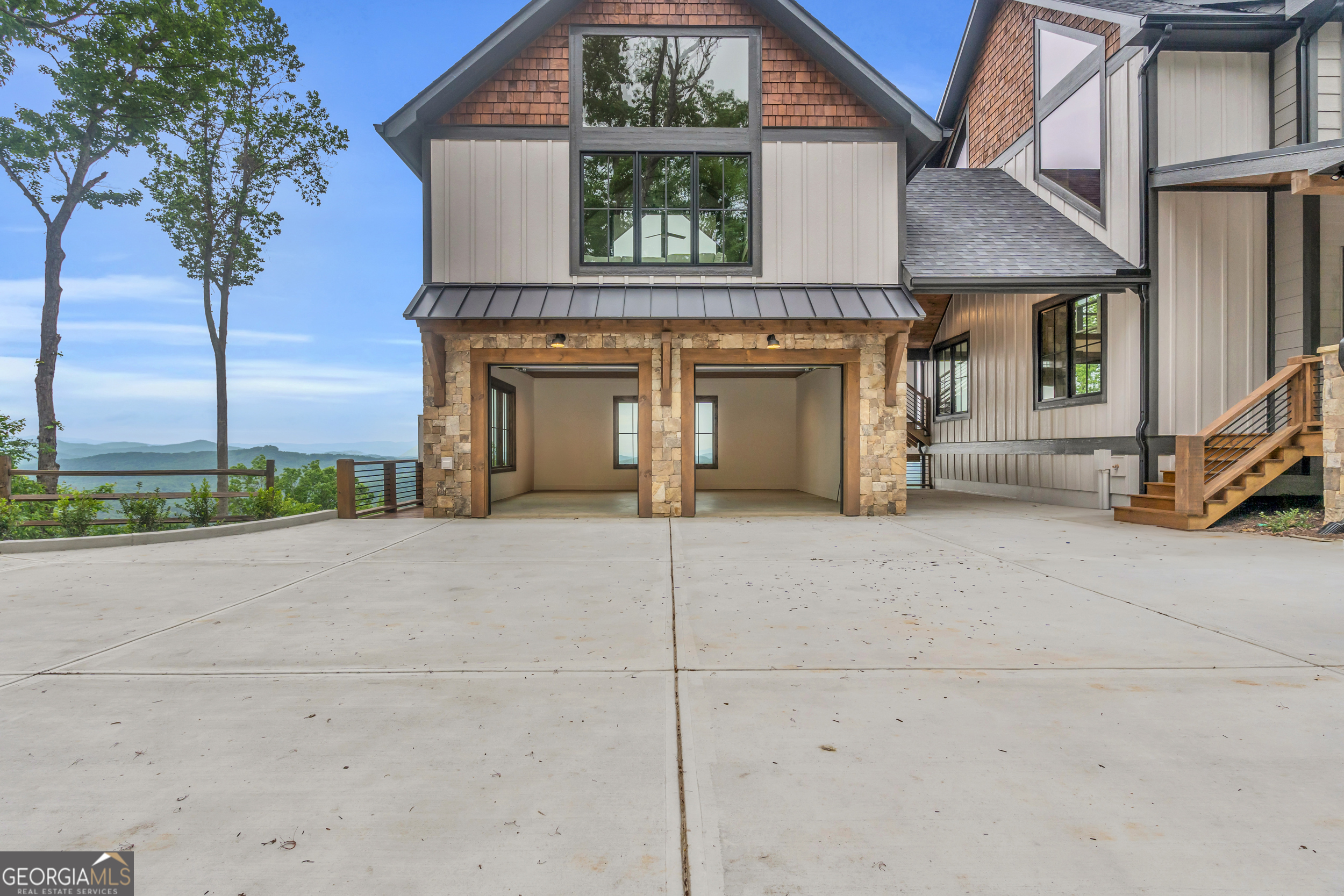726 Overlook Drive
