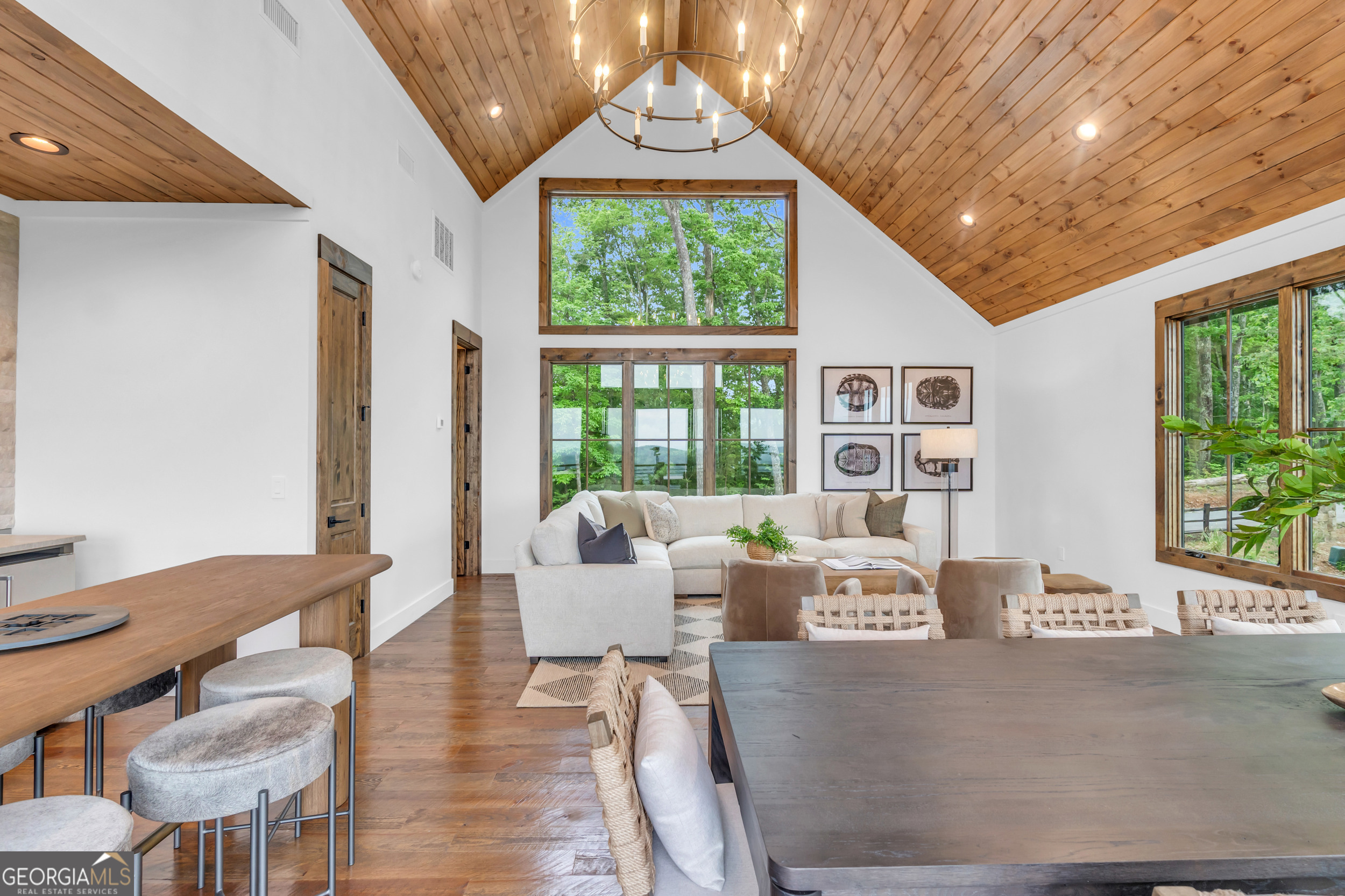 726 Overlook Drive