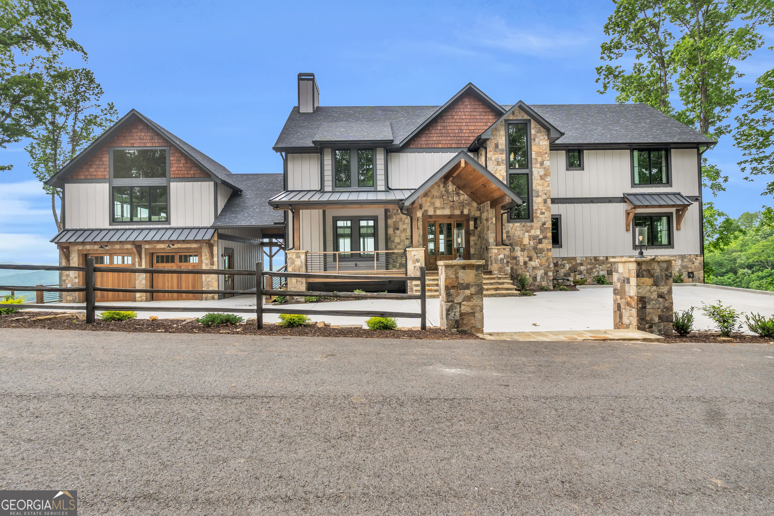 726 Overlook Drive