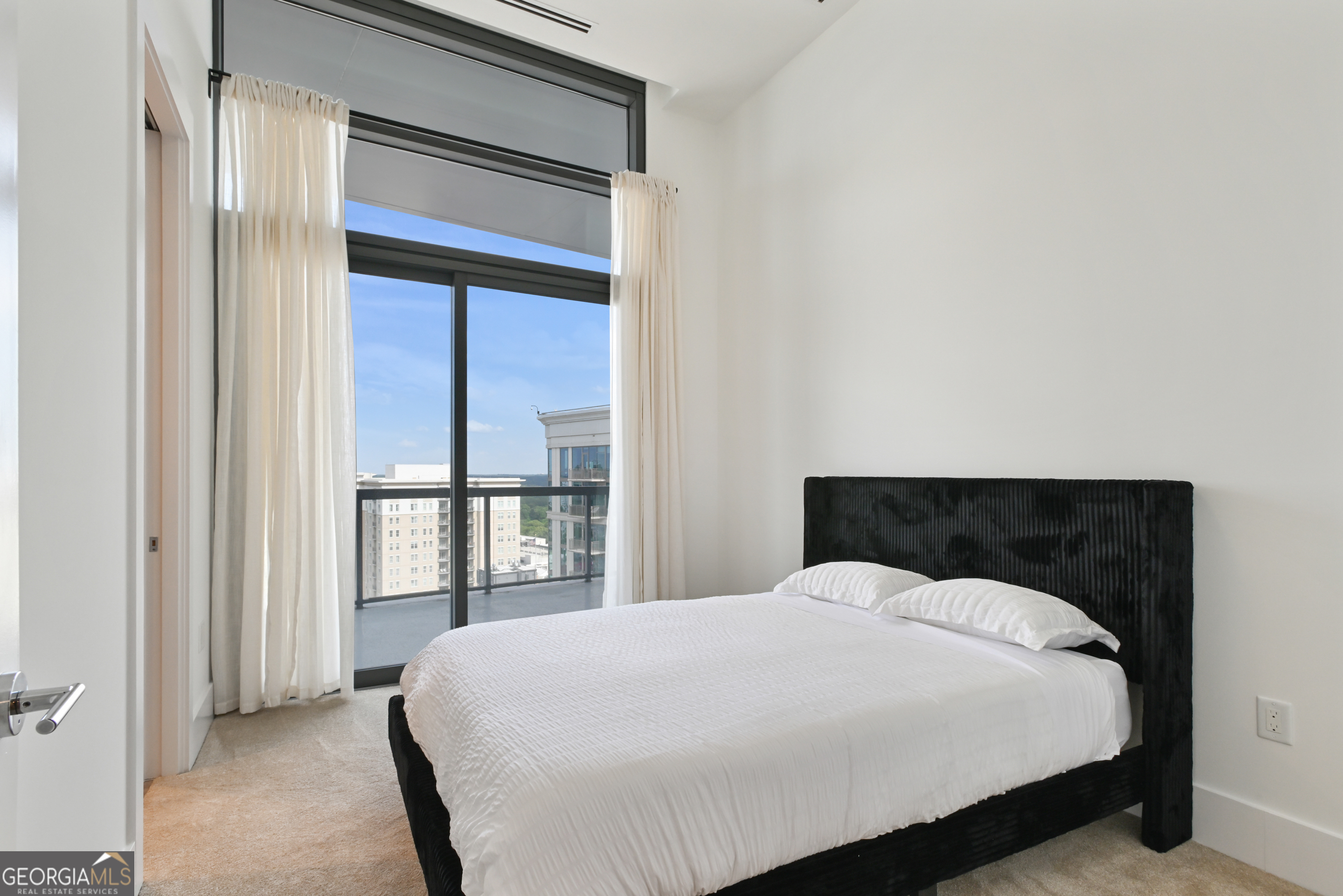 3107 Peachtree Road NE Unit: 2003 AKA PH3