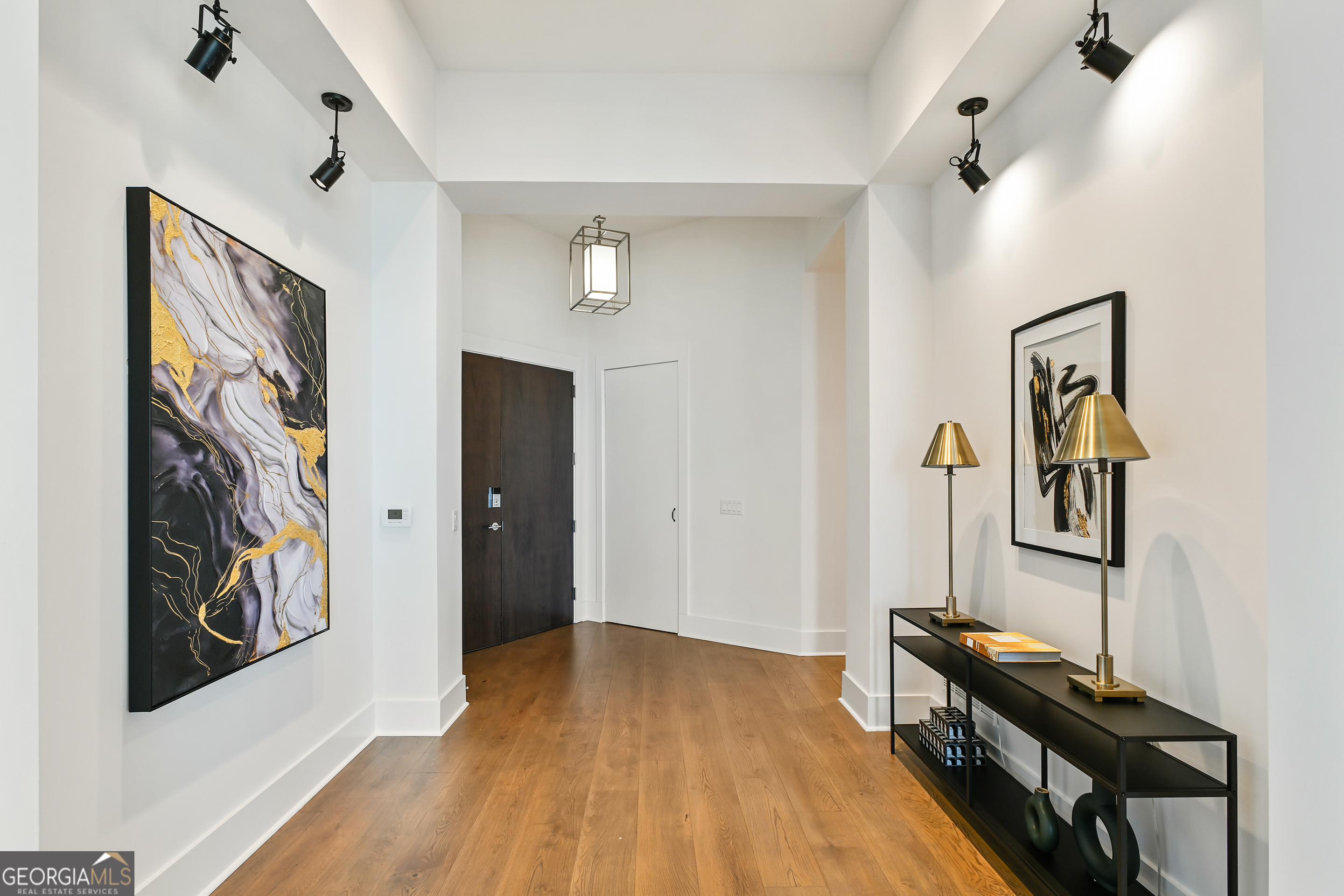 3107 Peachtree Road NE Unit: 2003 AKA PH3