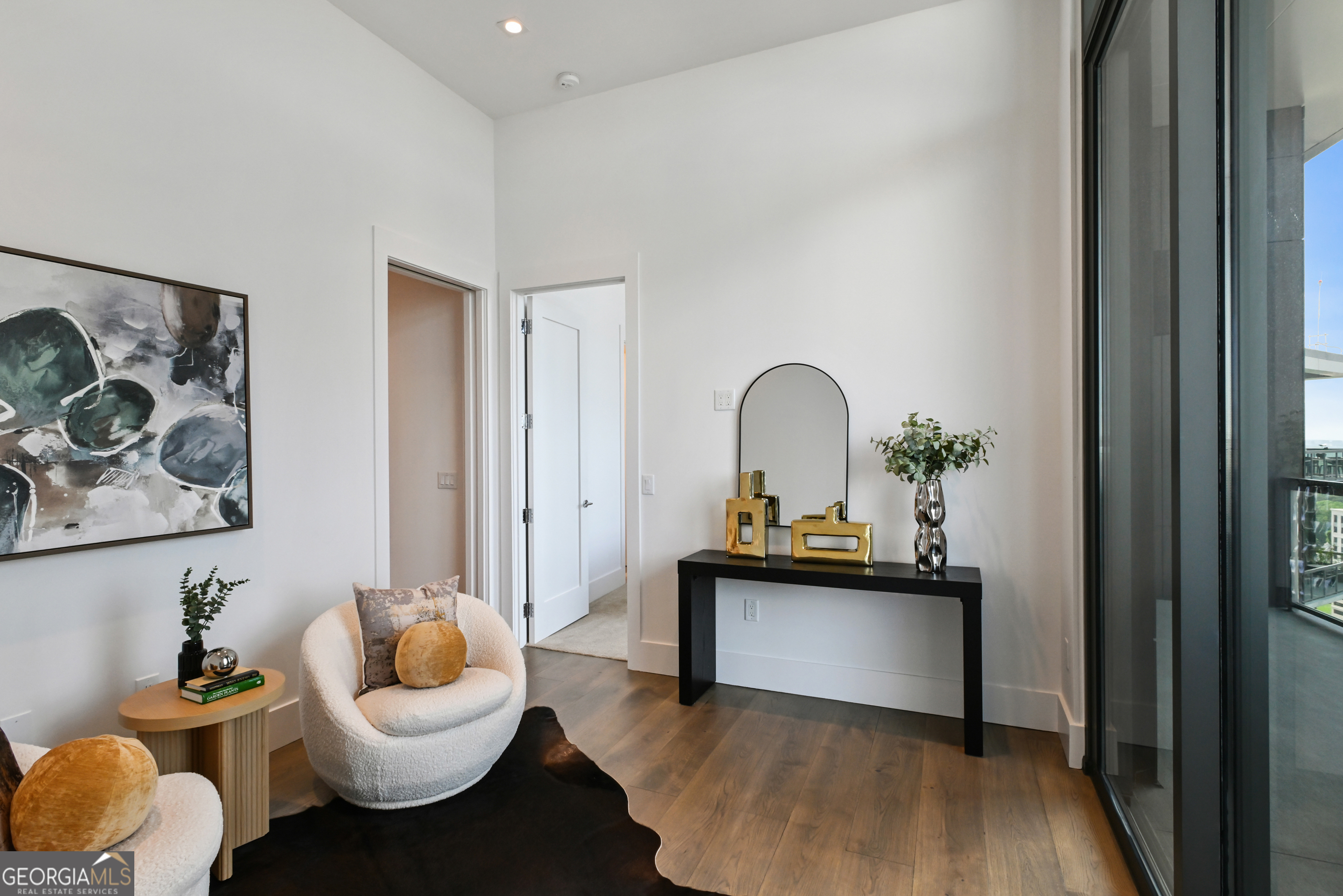 3107 Peachtree Road NE Unit: 2003 AKA PH3