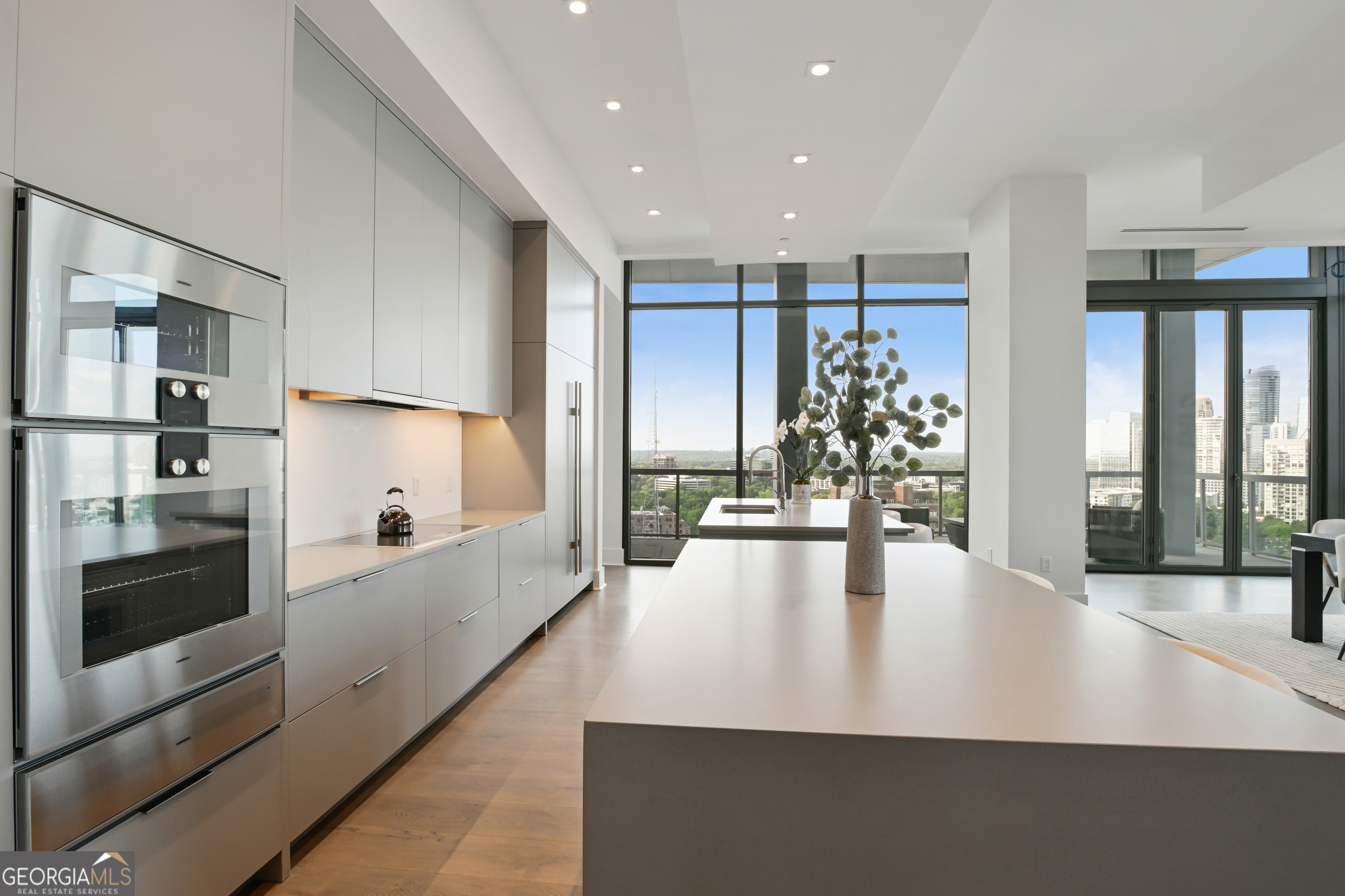 3107 Peachtree Road NE Unit: 2003 AKA PH3