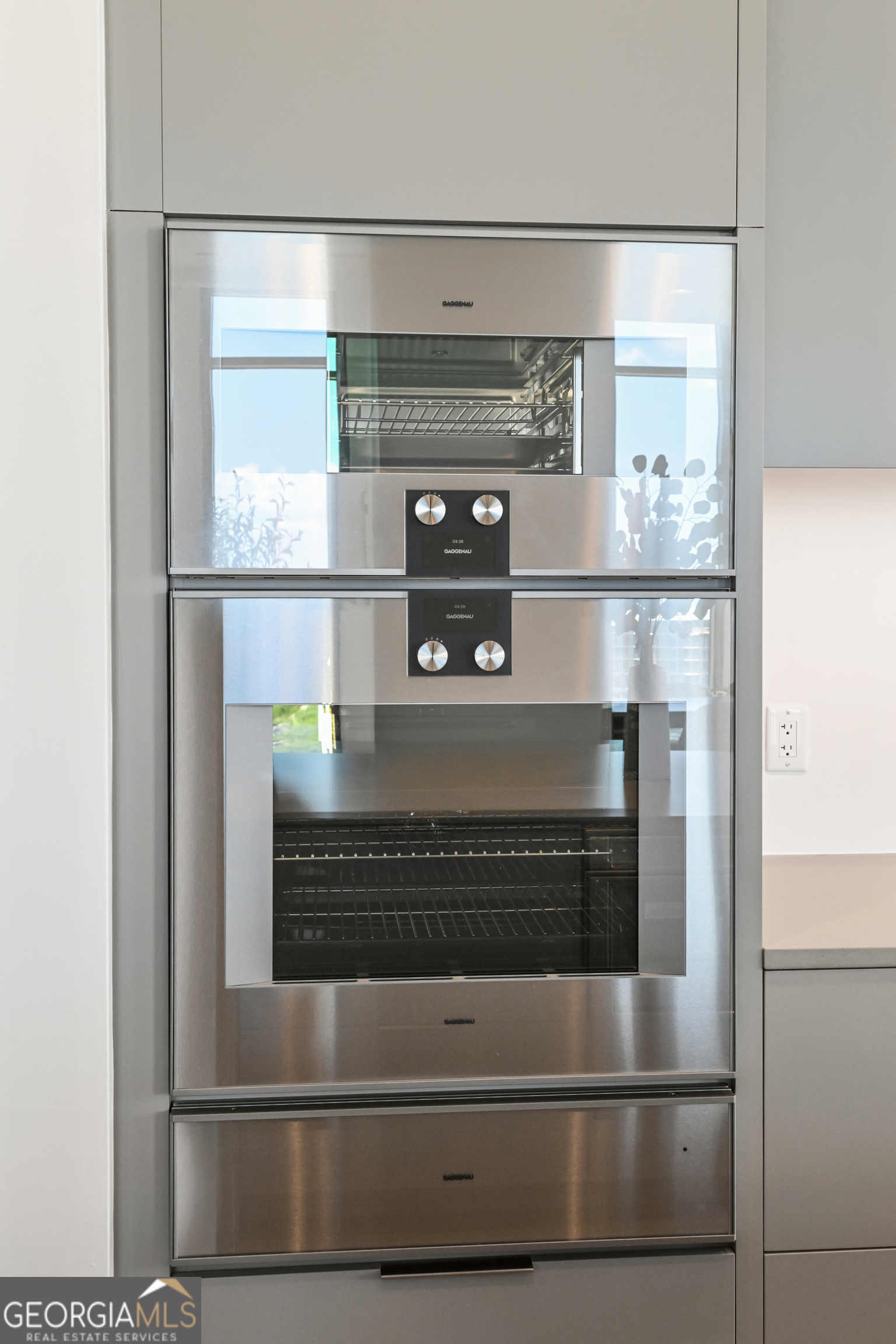 3107 Peachtree Road NE Unit: 2003 AKA PH3